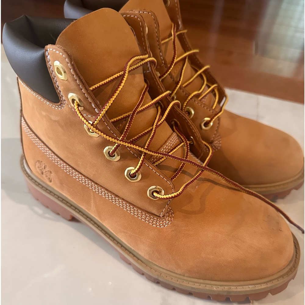 TIMBERLAND PREMIUM WP 6” BOOTS WOMEN, worn twice